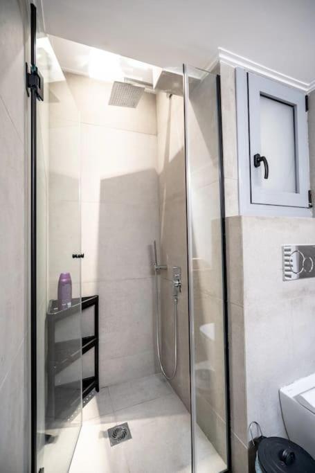 Piraeus Cozy Apartment For 4 Persons Εξωτερικό φωτογραφία