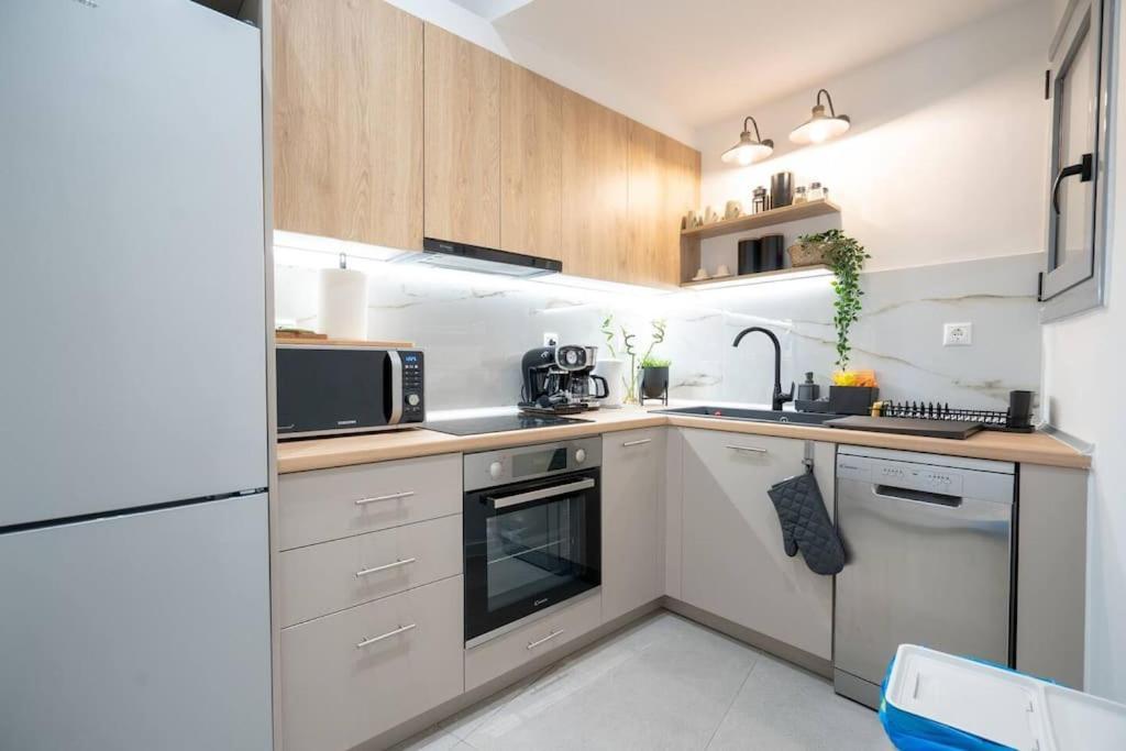 Piraeus Cozy Apartment For 4 Persons Εξωτερικό φωτογραφία