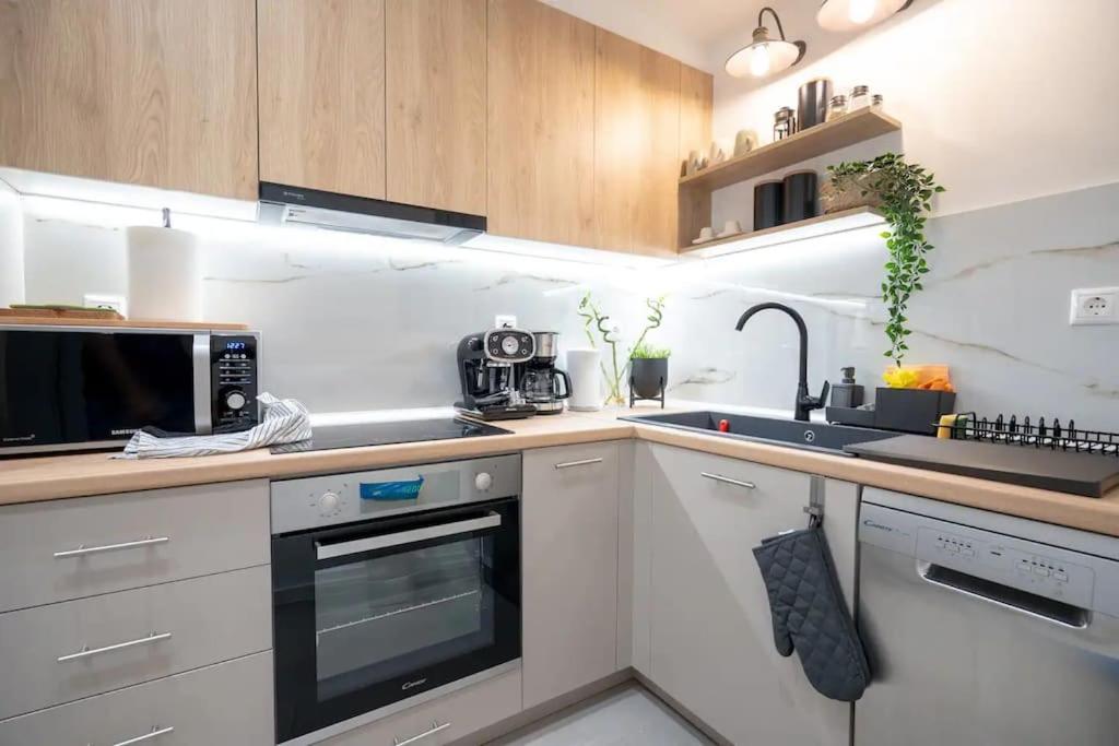 Piraeus Cozy Apartment For 4 Persons Εξωτερικό φωτογραφία